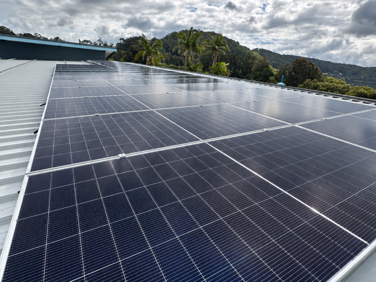 Commercial rooftop solar array NSW